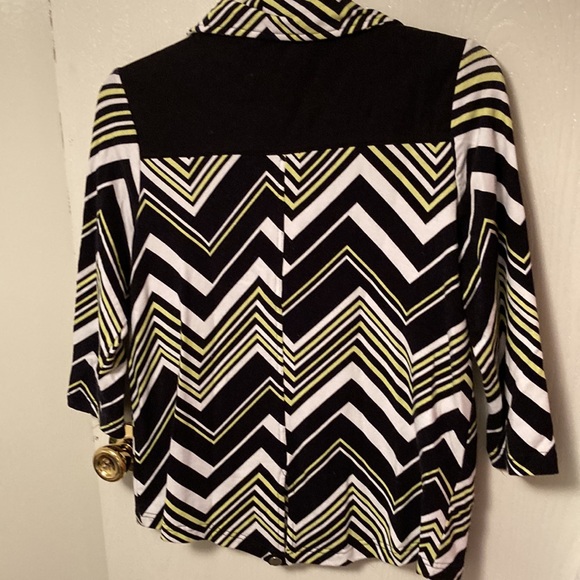 Onque Petite - Picture 2 of 12